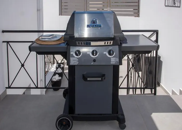 Summer Time Ханья