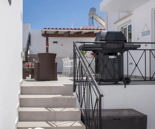 Summer Time Villa Hanya