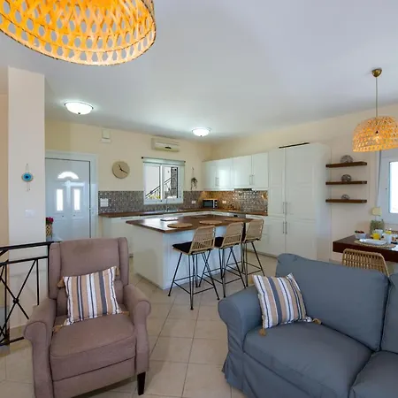 Summer Time Villa La Canea
